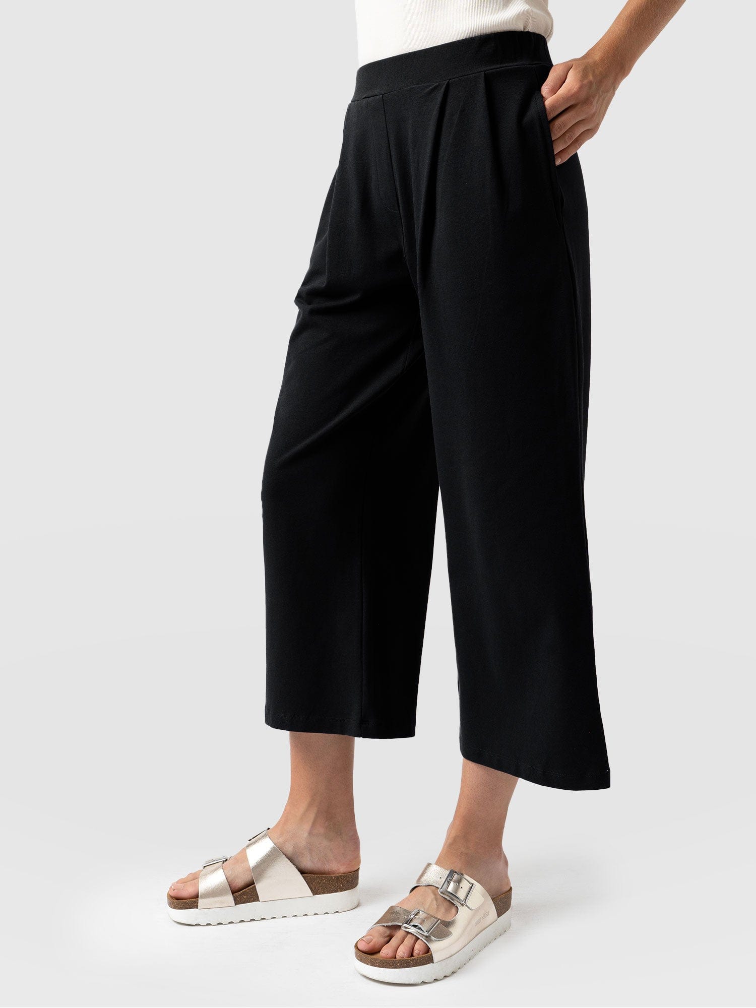 City Culotte Black - Women's Culottes | Saint + Sofia® UK